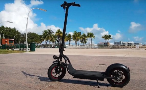 Freego F12 Electric Scooter 2024