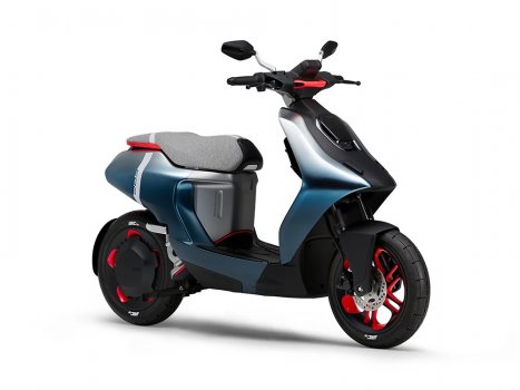 Yamaha E02 2022