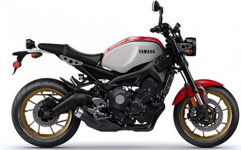Yamaha XSR900 2021