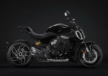 Ducati Diavel V4 2023